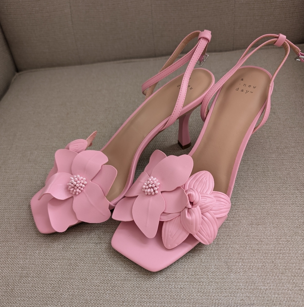 A New Day - Antonette pink floral pumps